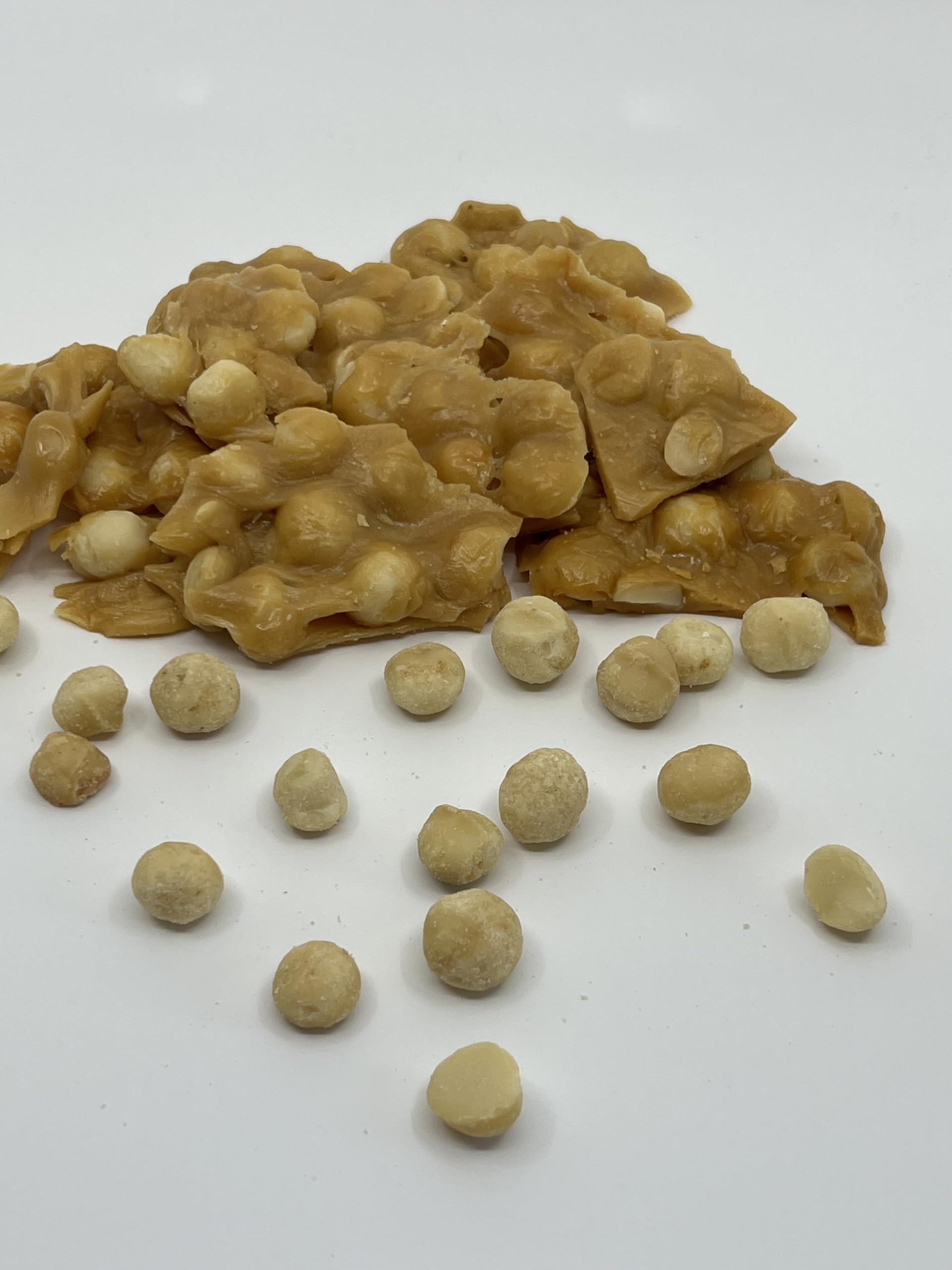 Brittle Chef Macadamia BrittleLux, Premium Nut Brittle Candy, 12 oz